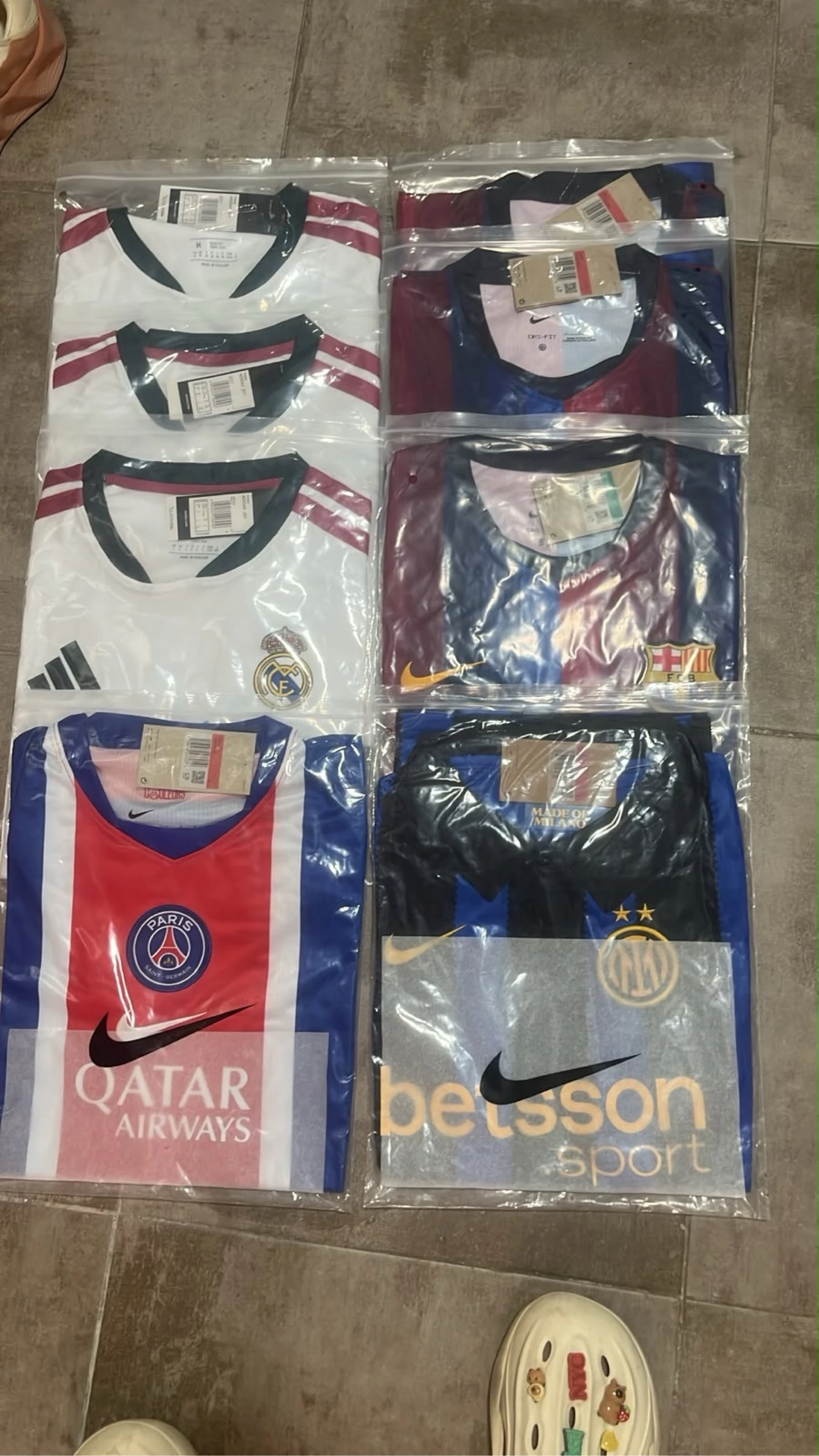 Football shirts 20€ – photo 2